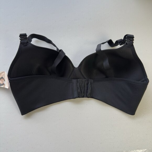 Warners All You Need Allover Smoothing Convertible Wireless Bra Black Sz 36D NWT - Picture 2 of 6